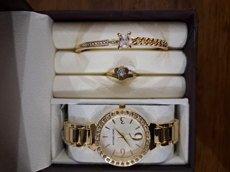 ساعة نسائية Micheal Kors 