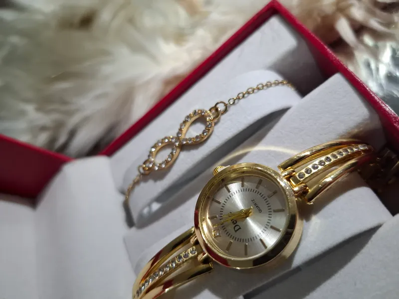 ساعة نسائية Deue