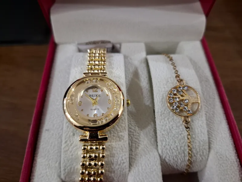 ساعة نسائية Beike